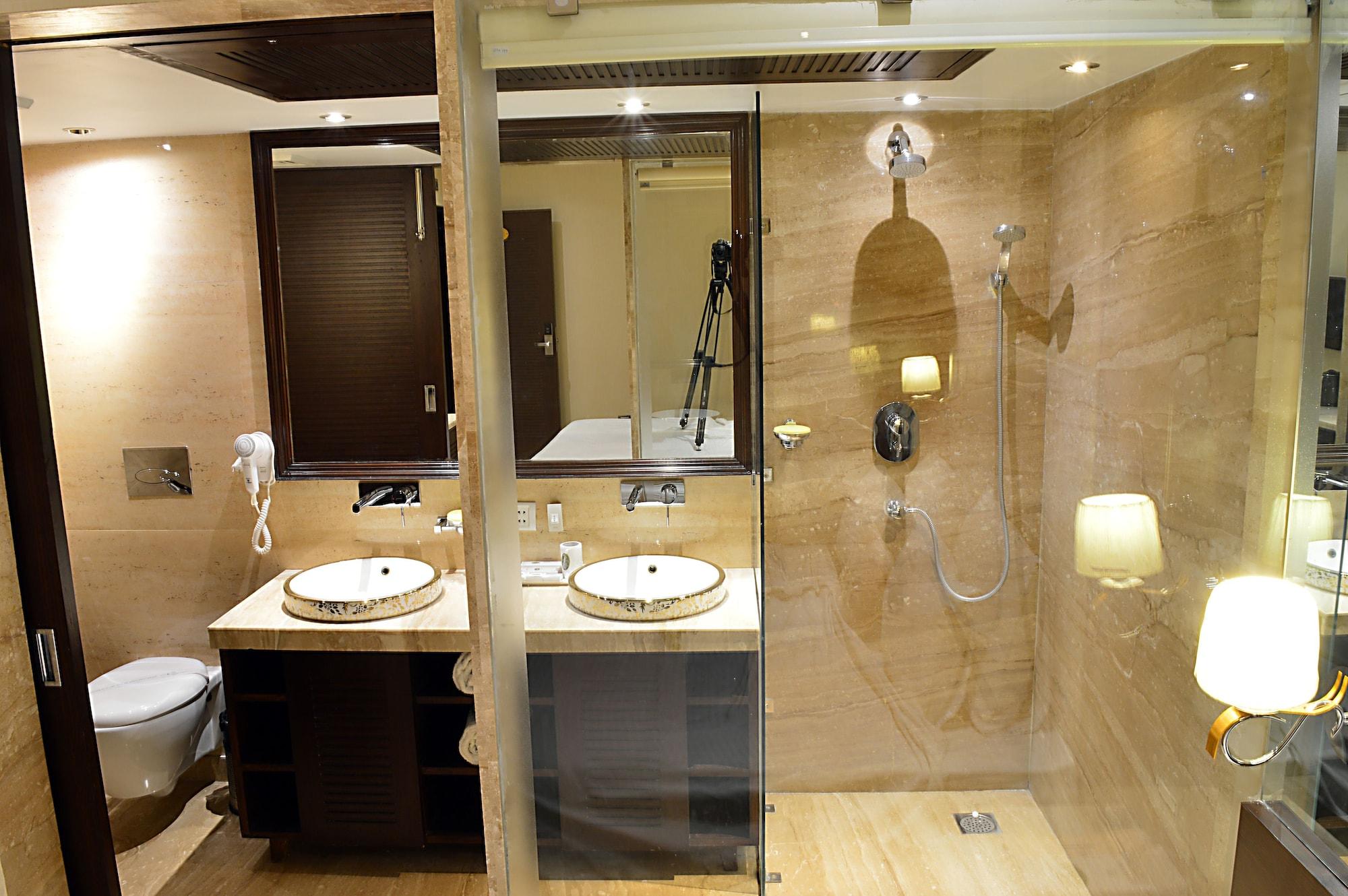 Hotel Emperor Palms Νέο Δελχί Εξωτερικό φωτογραφία