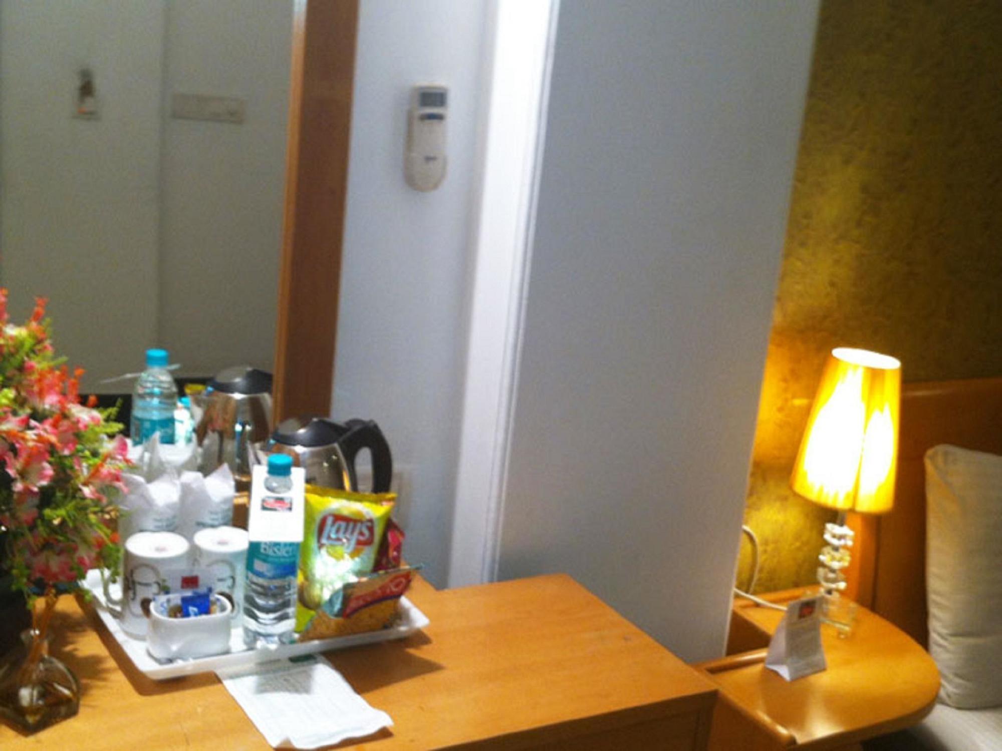 Hotel Emperor Palms Νέο Δελχί Εξωτερικό φωτογραφία