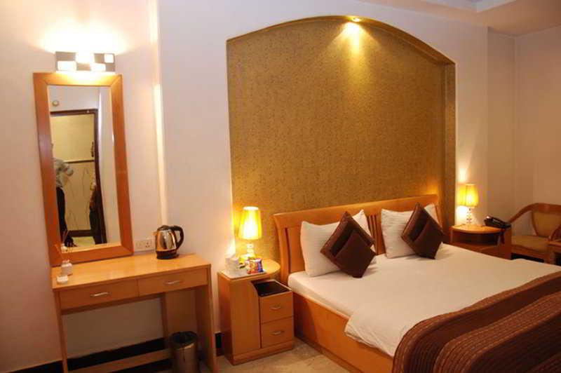 Hotel Emperor Palms Νέο Δελχί Εξωτερικό φωτογραφία