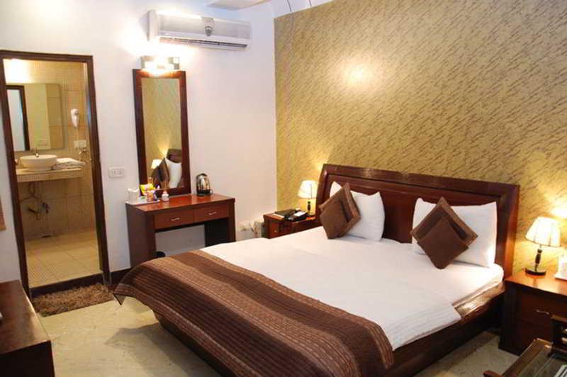 Hotel Emperor Palms Νέο Δελχί Εξωτερικό φωτογραφία