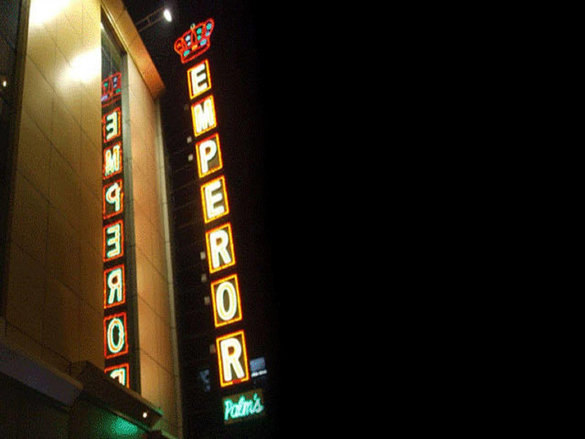 Hotel Emperor Palms Νέο Δελχί Εξωτερικό φωτογραφία