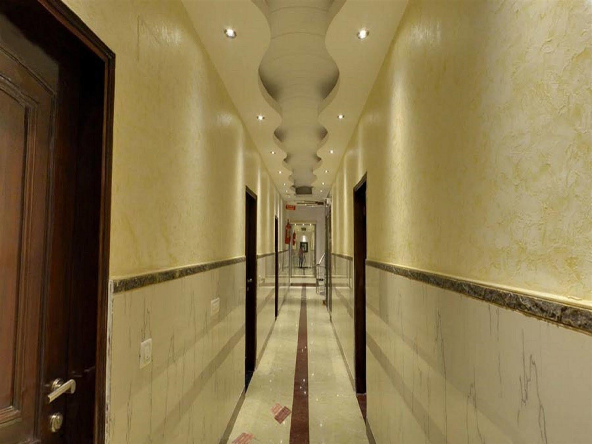 Hotel Emperor Palms Νέο Δελχί Εξωτερικό φωτογραφία