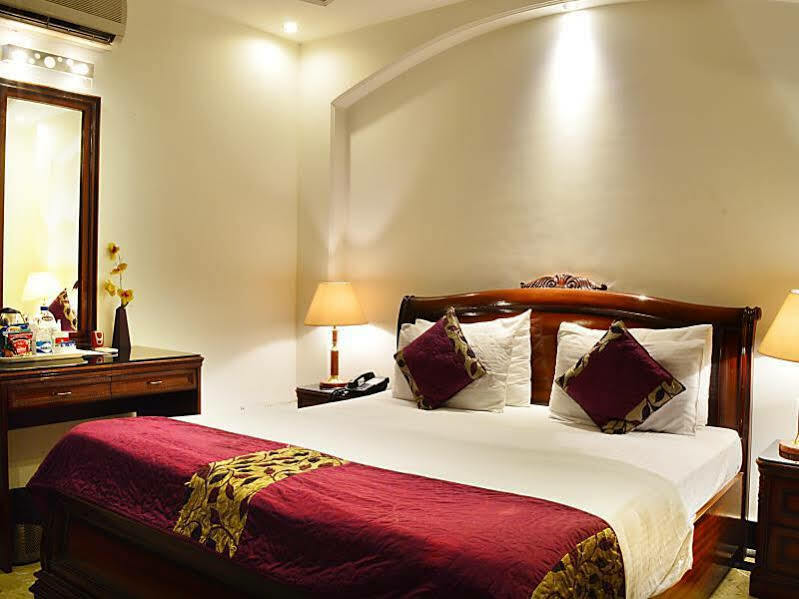 Hotel Emperor Palms Νέο Δελχί Εξωτερικό φωτογραφία